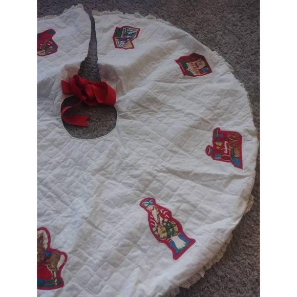 Vtg Christmas Tree Skirt Holly 2 Sided Soldier Doll House Jack Box Train Bear - Picture 4 of 6
